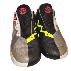 Nike LeBron 18 Low Tune Squad Space Jam Shoes Kids Size 6.5Y Bugs Bunny Marvin